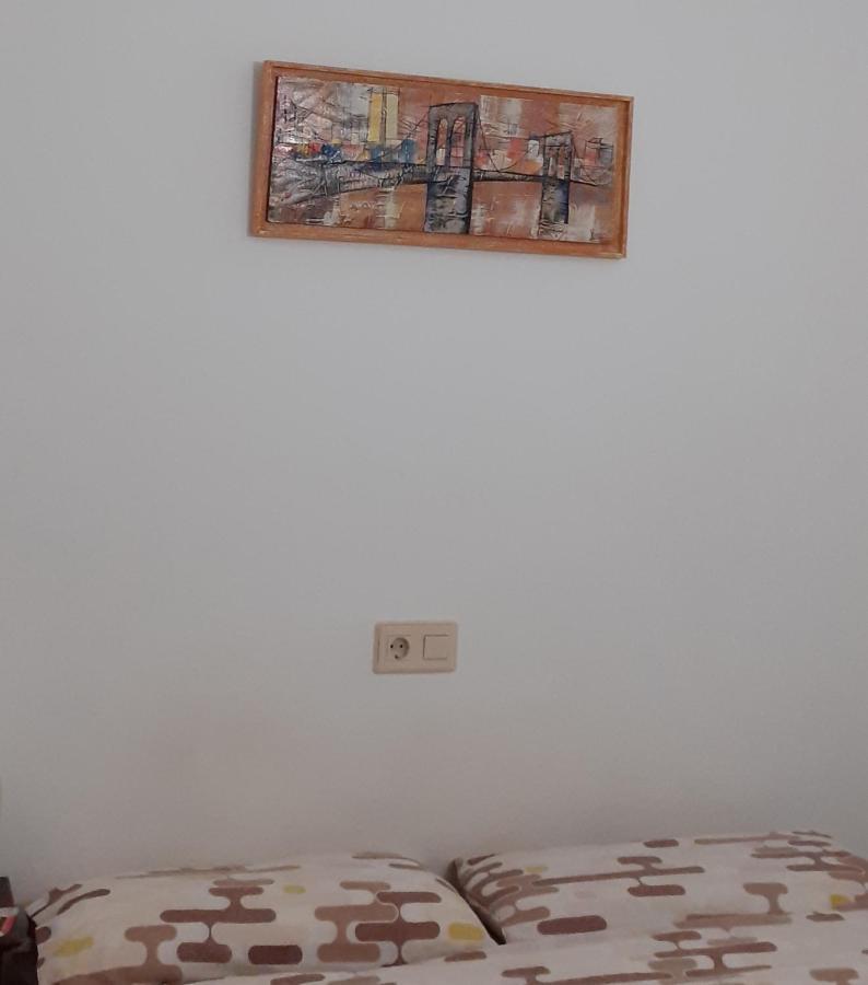 Habitacion Doble Privada En Figueres Esterno foto