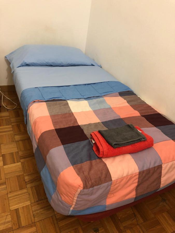 Habitacion Doble Privada En Figueres Esterno foto